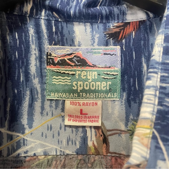 Reyn Spooner Sportfish Hawaiian Shirt - Picture 5 of 5